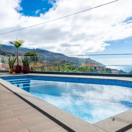 Moonlight By Lovelystay *