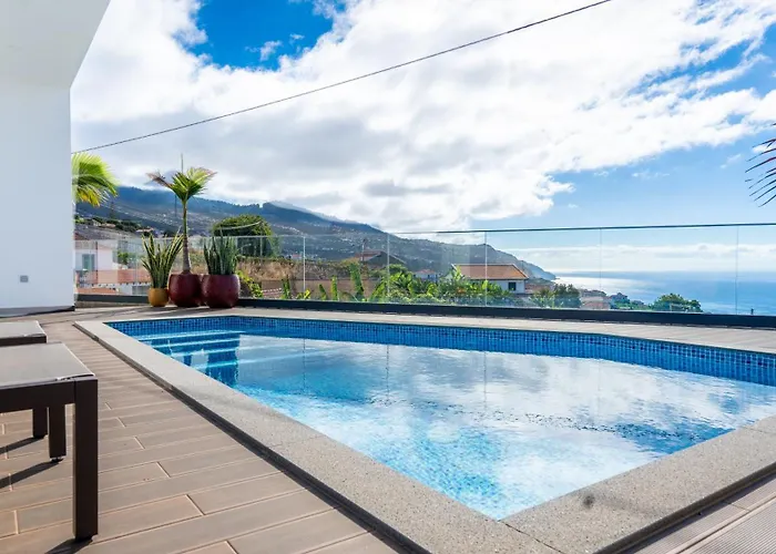 Moonlight By Lovelystay *