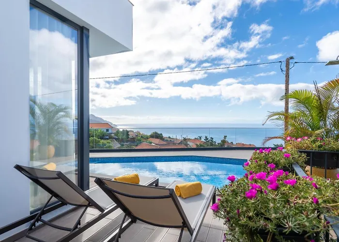 Moonlight By Lovelystay *